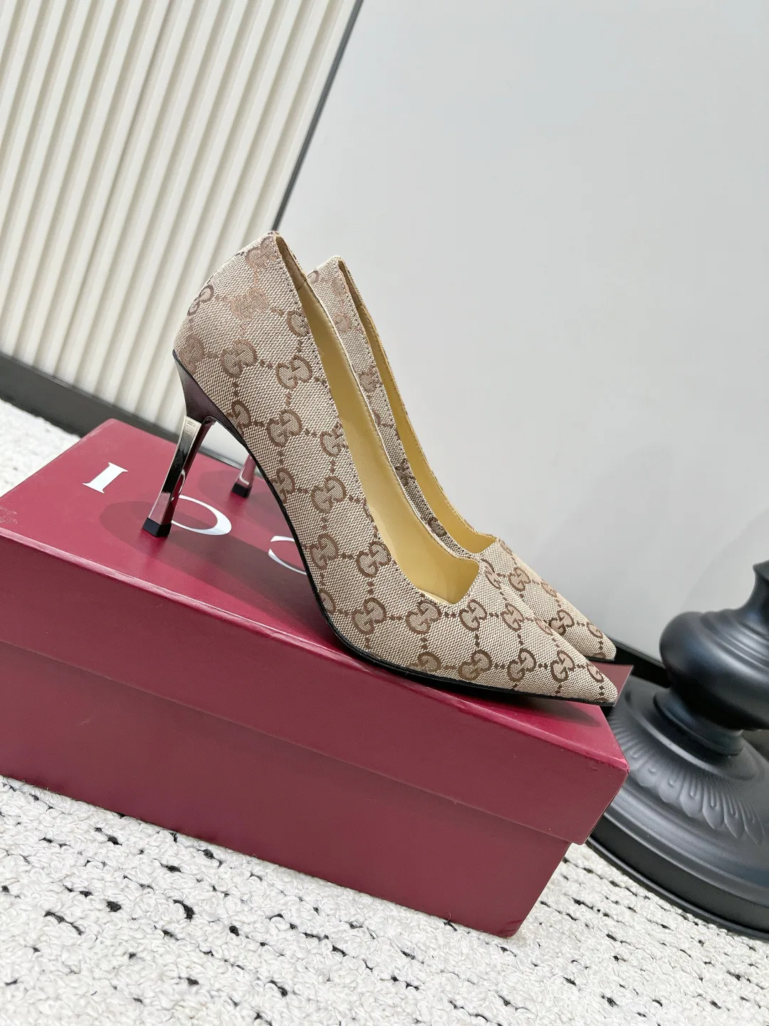 Туфли Женские Gucci 17637820