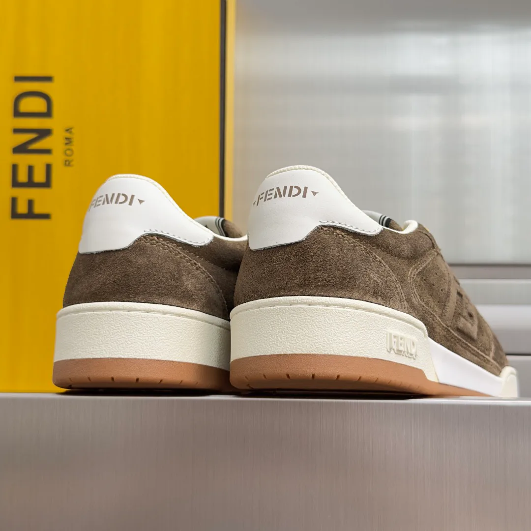 Кроссовки Женские Fendi 17729644
