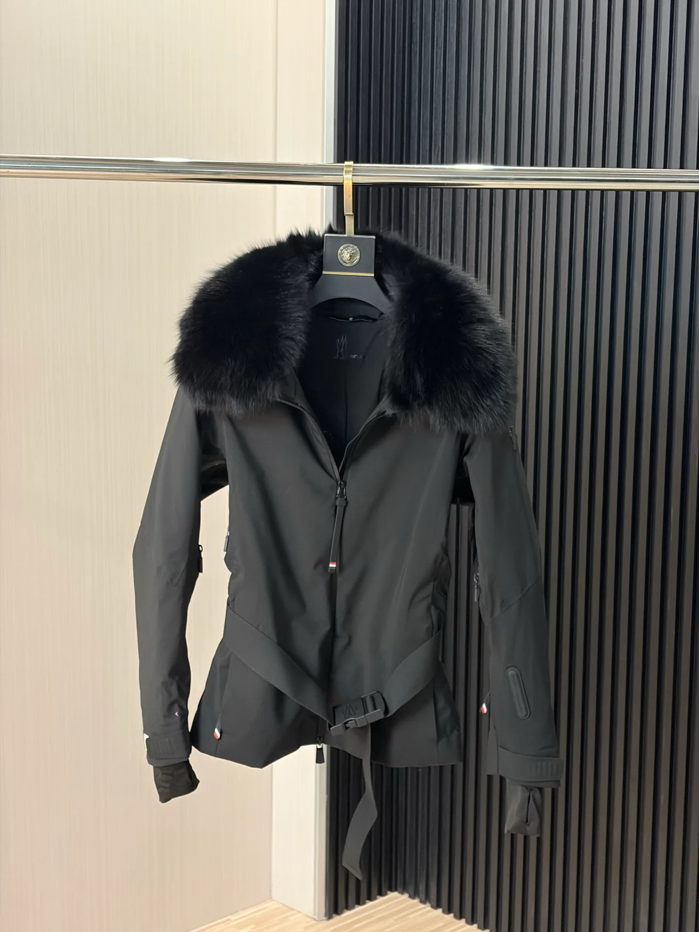 Куртки И Пуховики Женские Moncler 18758221