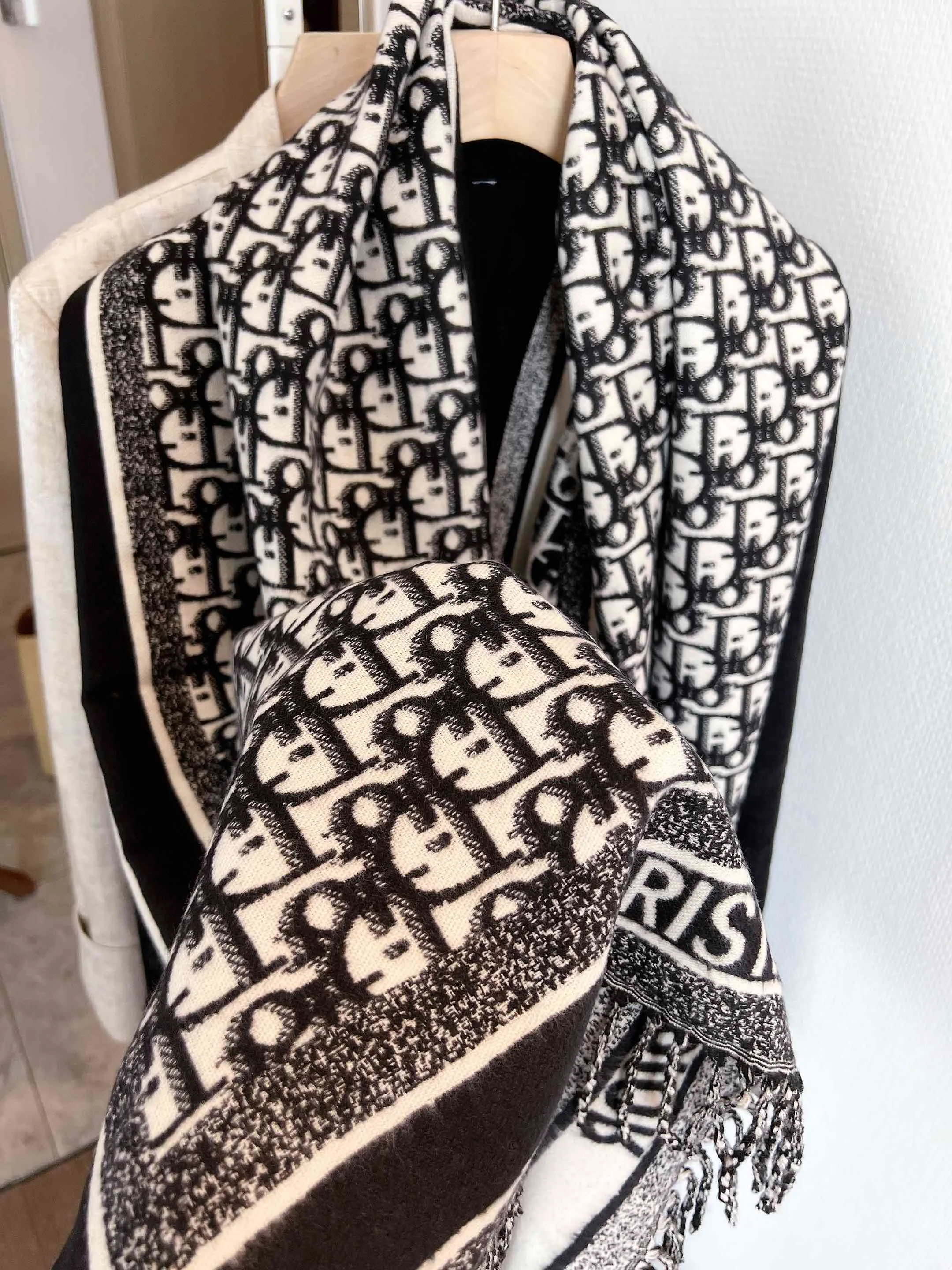 Шарфы Christian Dior 91065