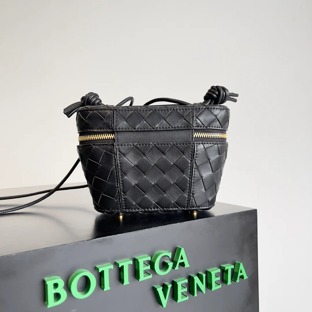 Сумки На Ремне Женские Bottega Veneta 17825281