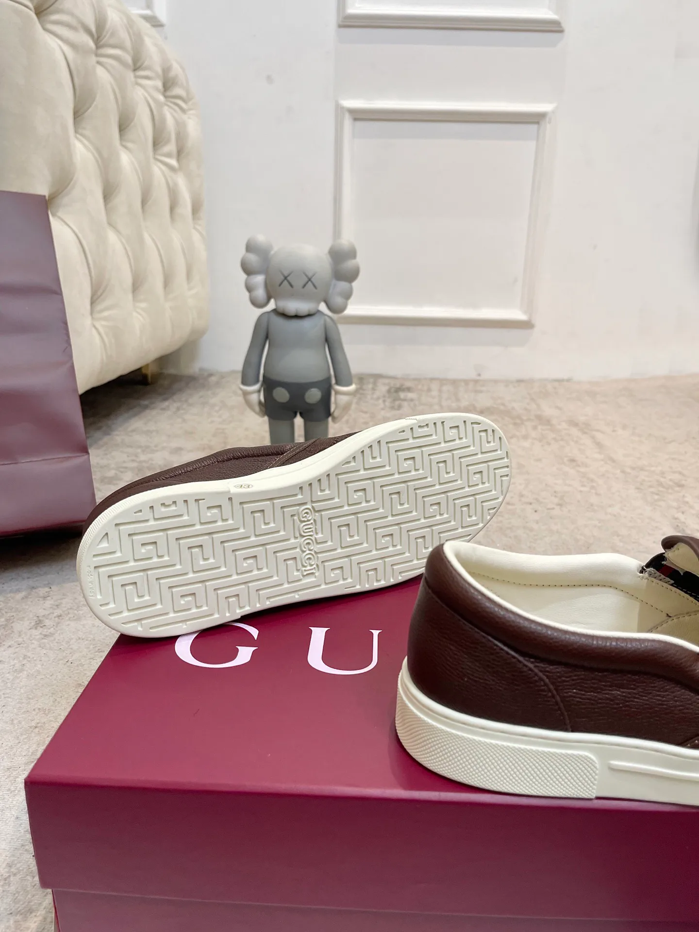 Кроссовки Женские Gucci 18901576
