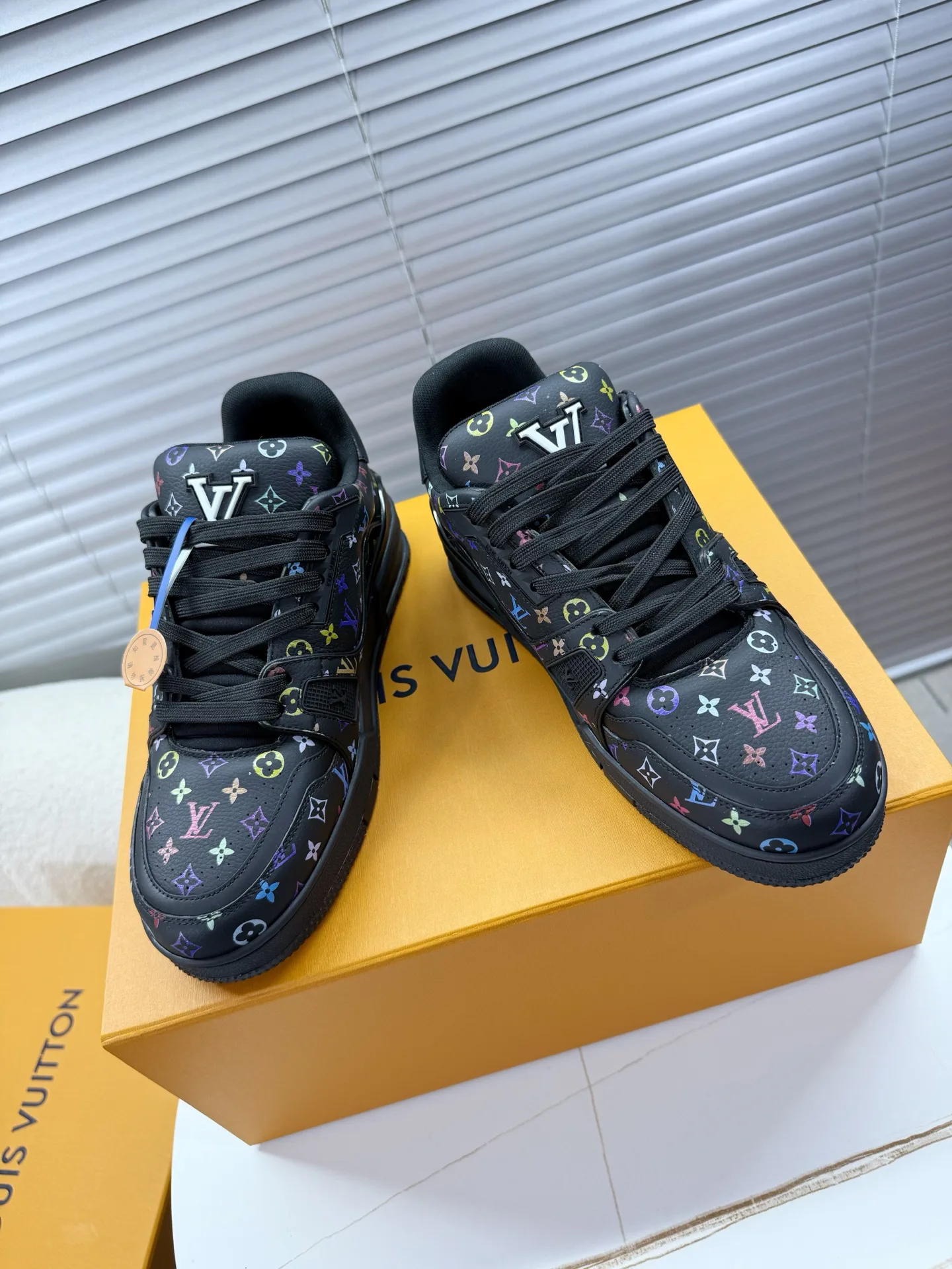 Кроссовки Женские Louis Vuitton 5049254