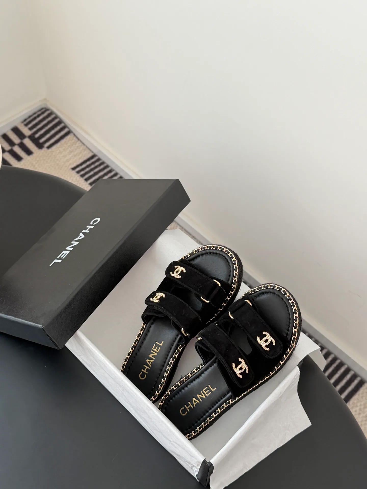 Шлепанцы Женские Chanel 11677182