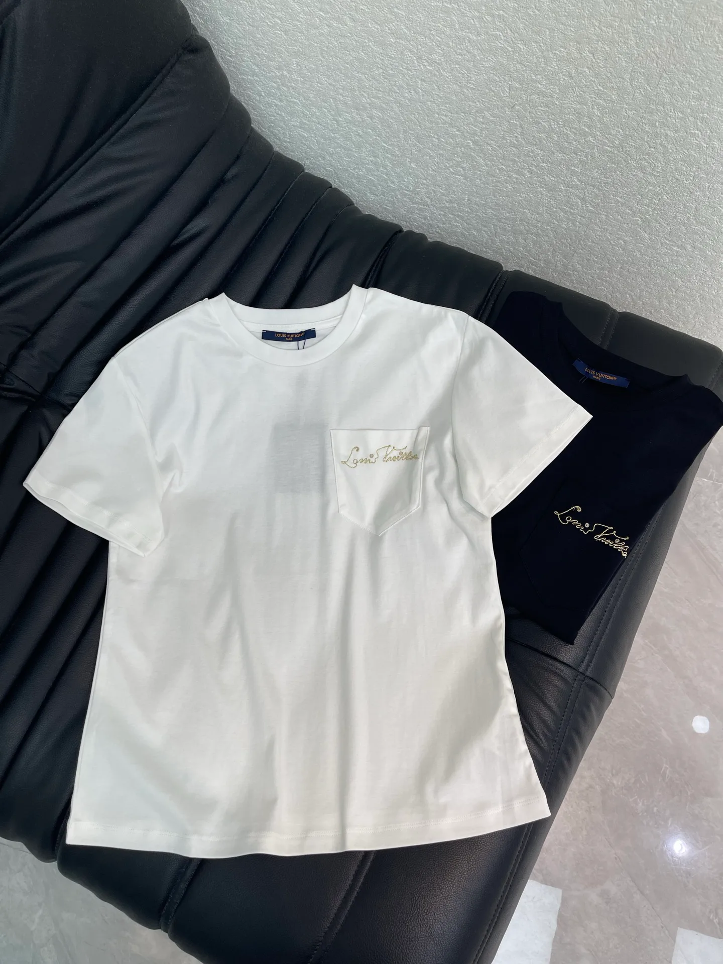 Футболки Женские Louis Vuitton 17676753