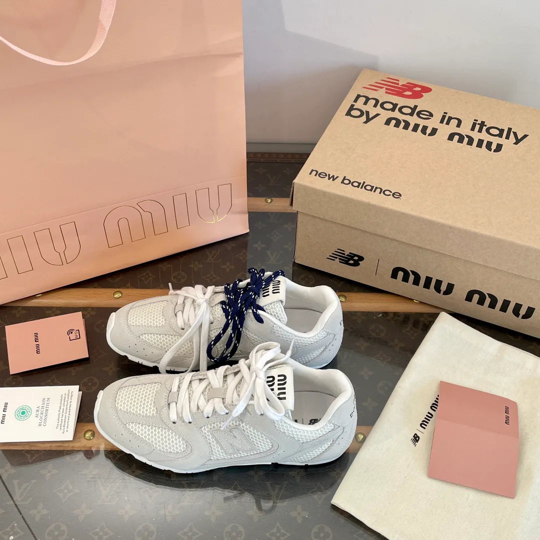 Кроссовки Женские Miu Miu 17963974