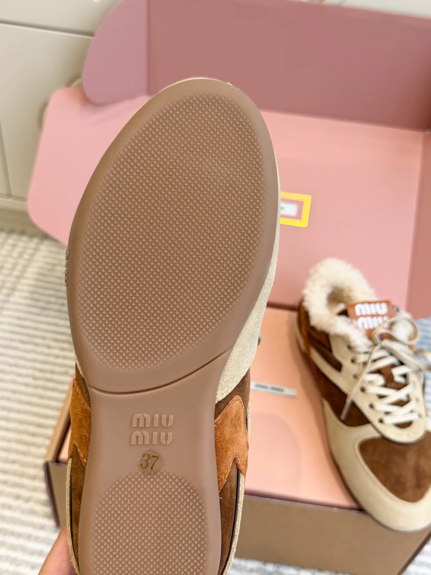 Кроссовки Женские Miu Miu 18731676