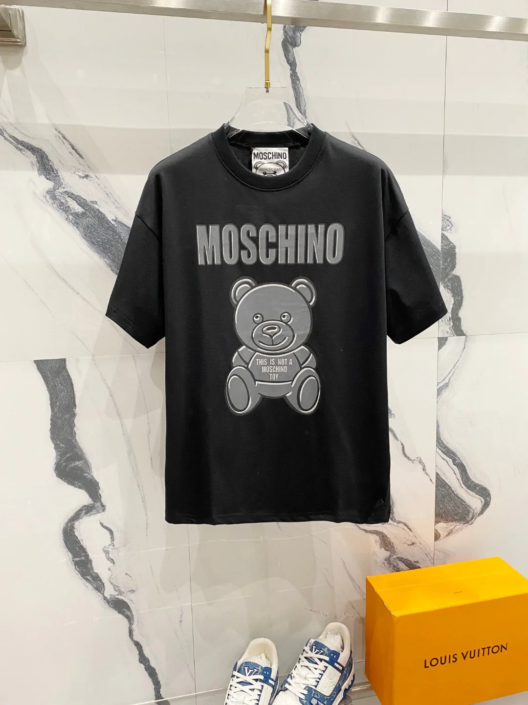 Футболки Женские Moschino 12484
