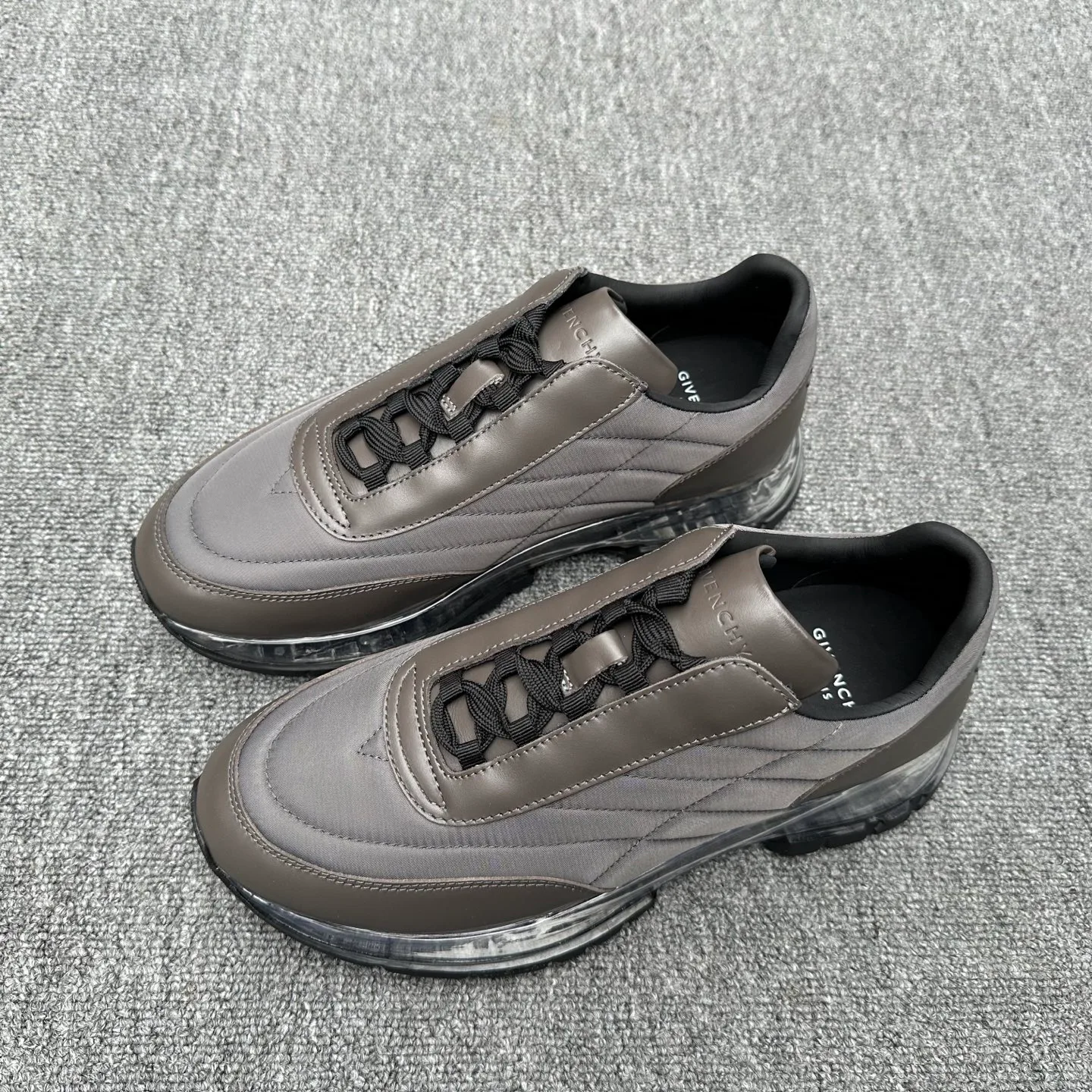 Кроссовки Женские Givenchy 290937