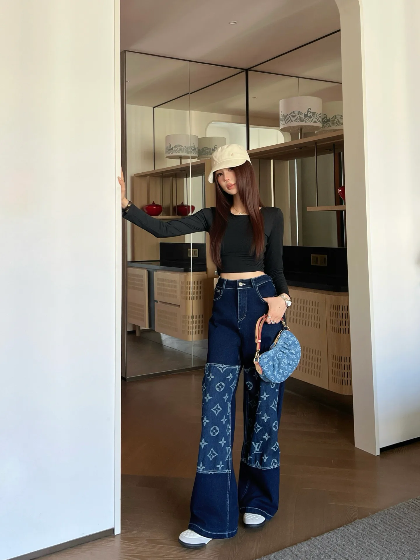 Джинсы Женские Louis Vuitton 4308211