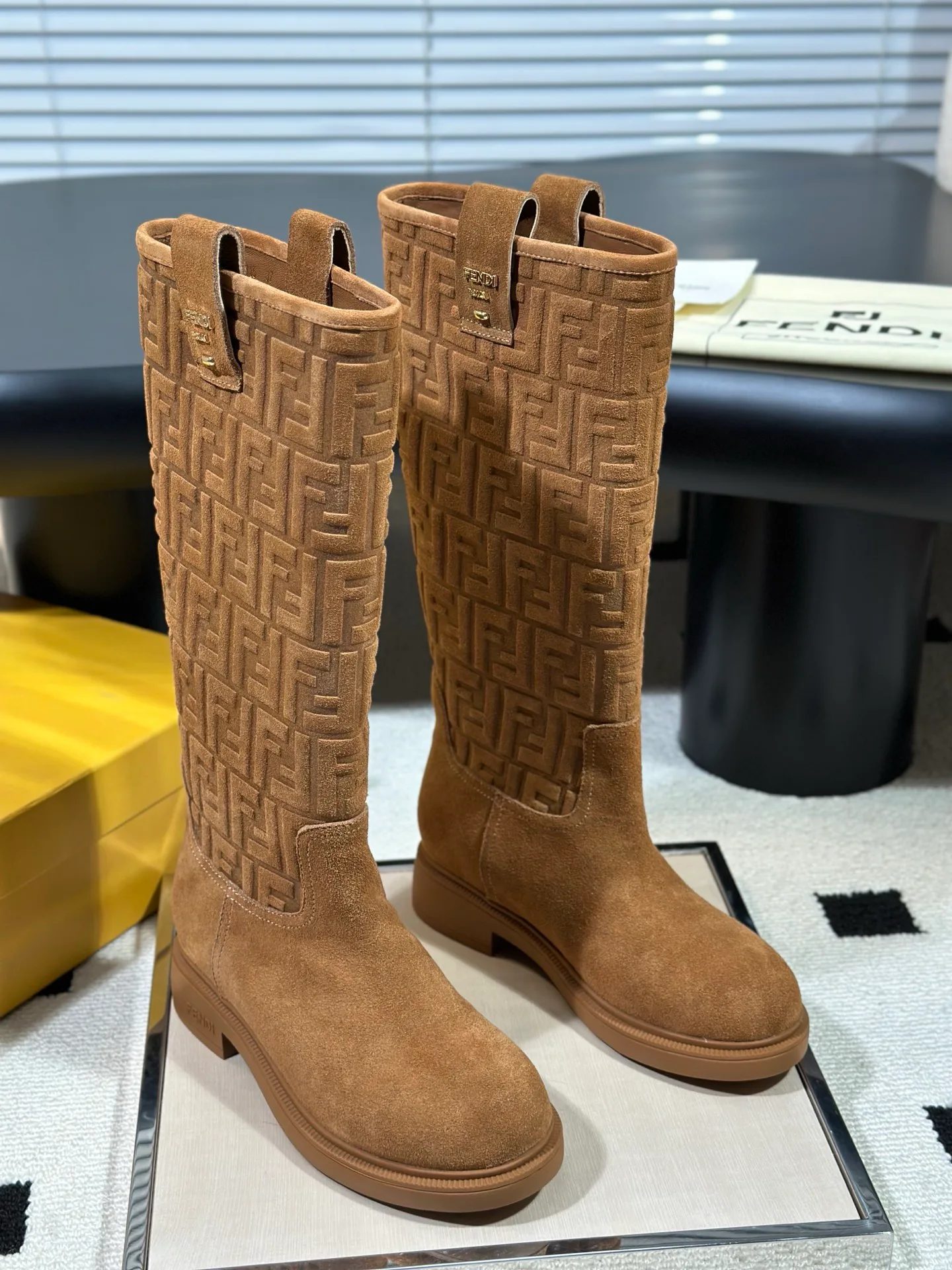 Сапоги Женские Fendi 19099371