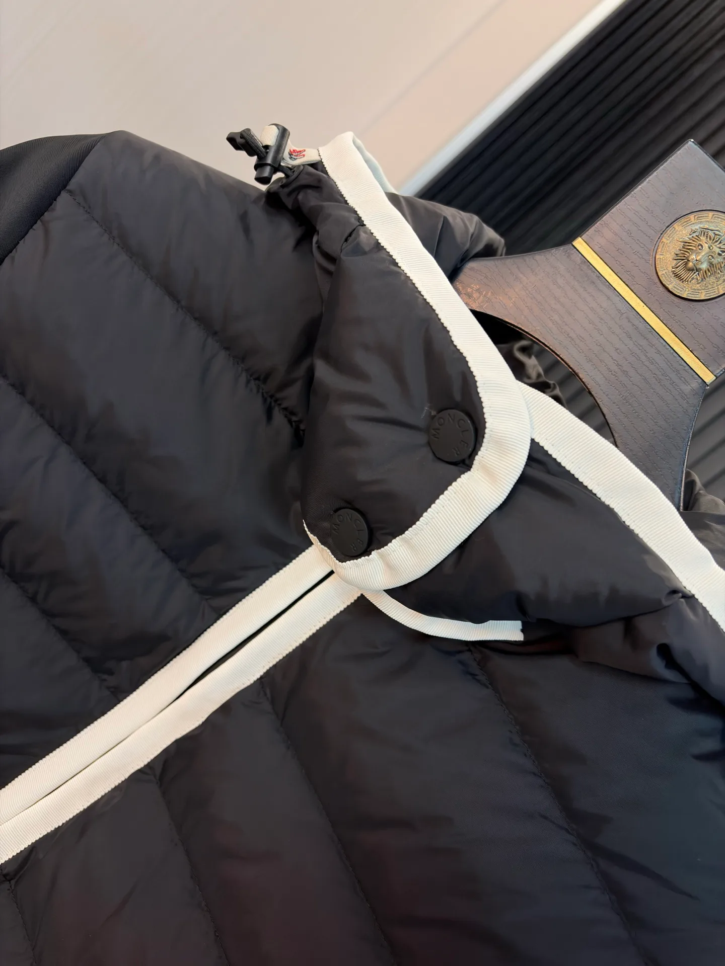 Куртки И Пуховики Женские Moncler 18773207