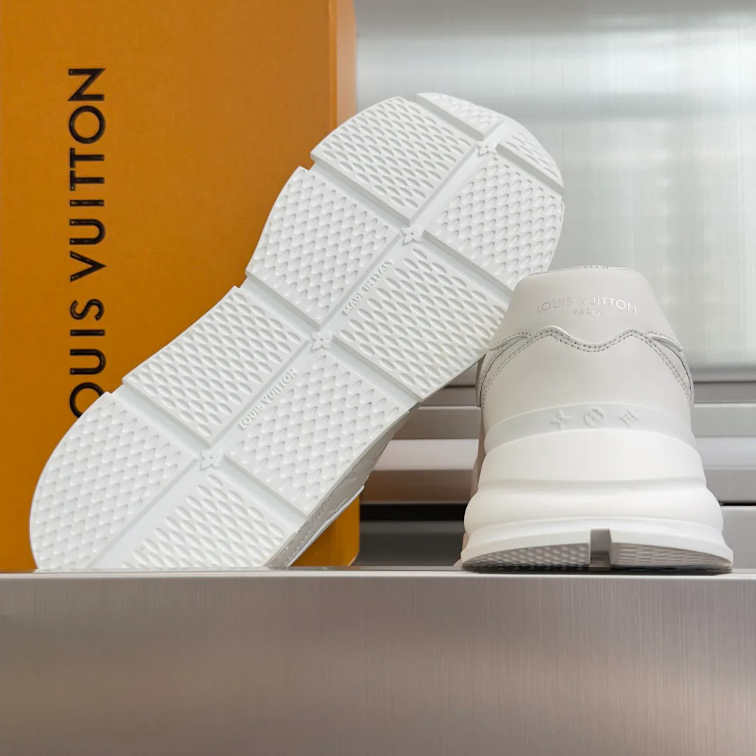 Кроссовки Мужские Louis Vuitton 17950776