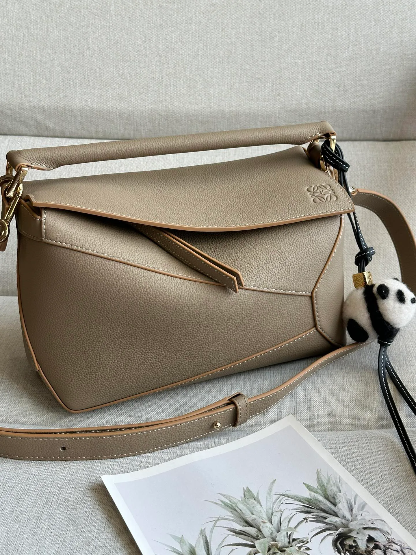 Классические Сумки Женские Loewe 13339548