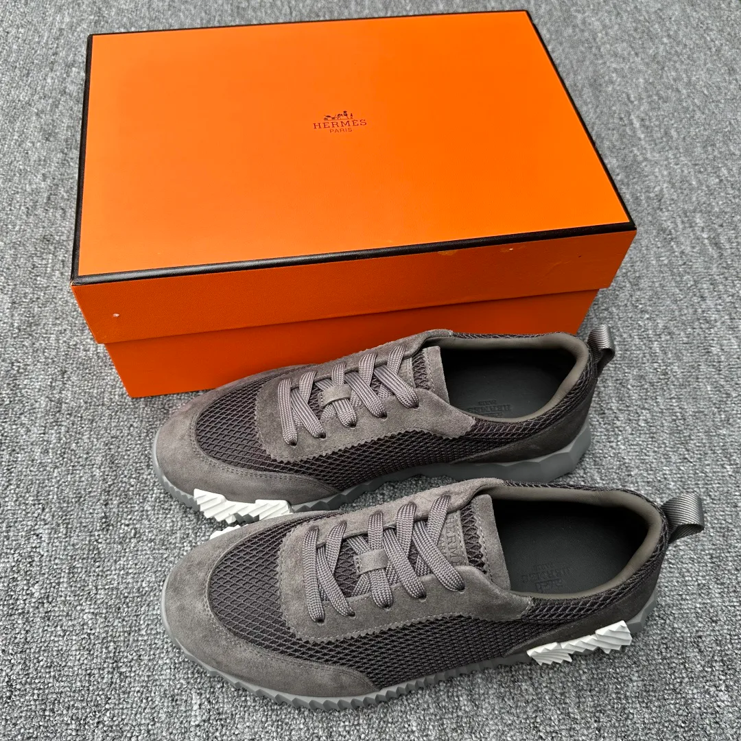 Кроссовки Женские Hermes 18076160