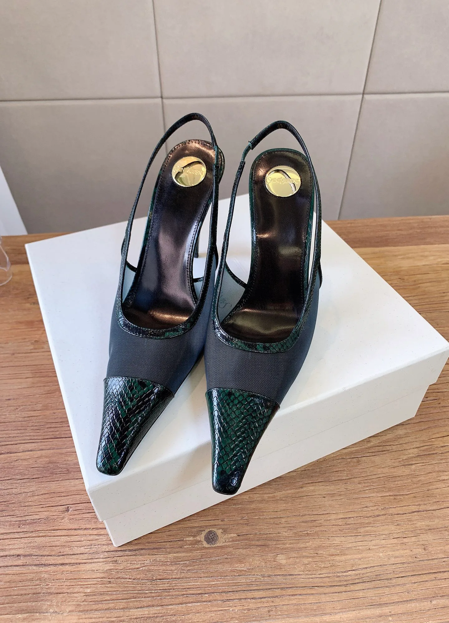 Босоножки Женские Saint Laurent 19082619