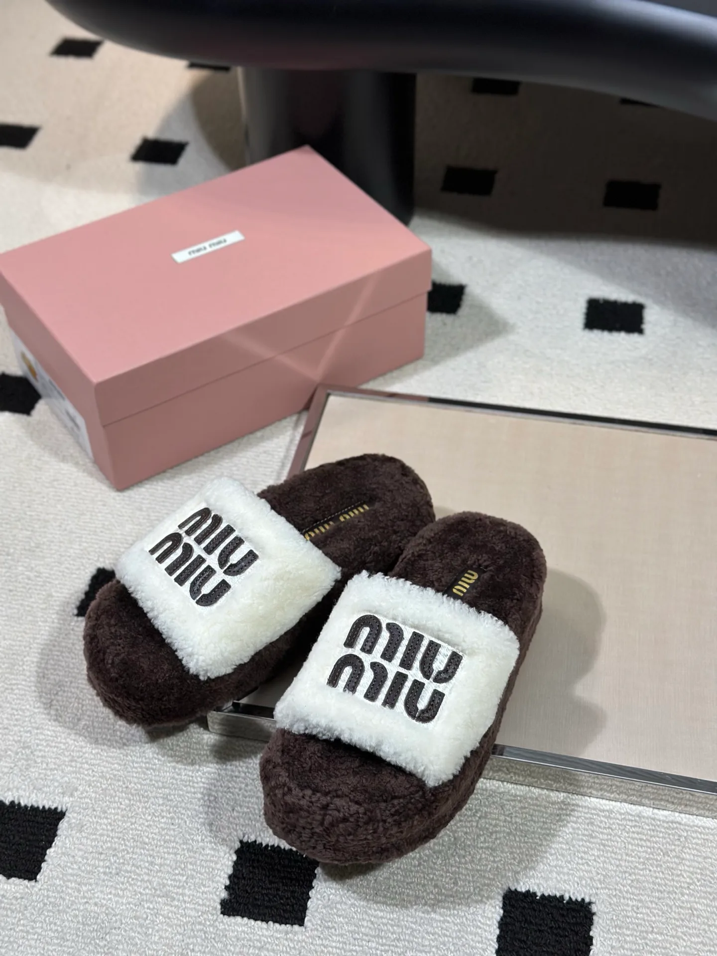 Тапочки Женские Miu Miu 18638349