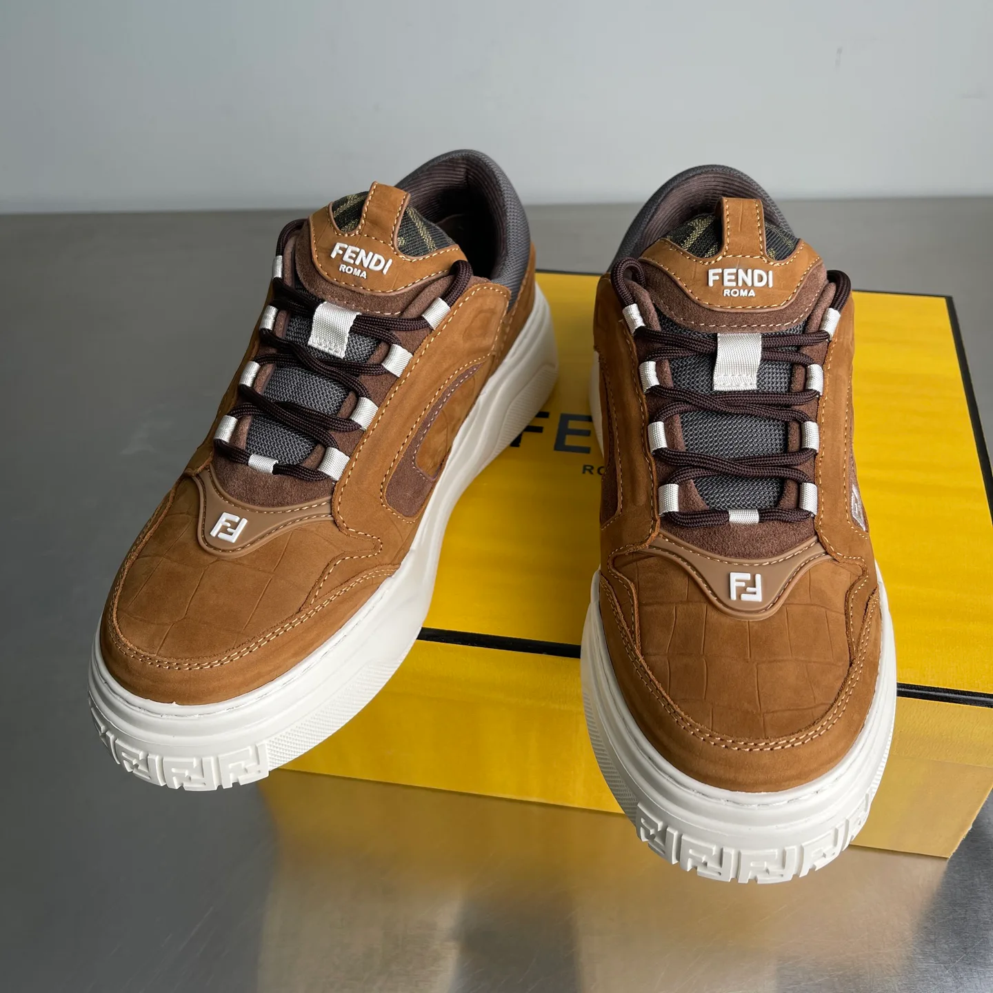 Кроссовки Мужские Fendi 9464405