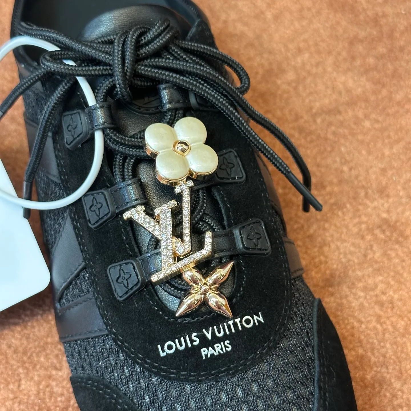 Кроссовки Женские Louis Vuitton 18120468