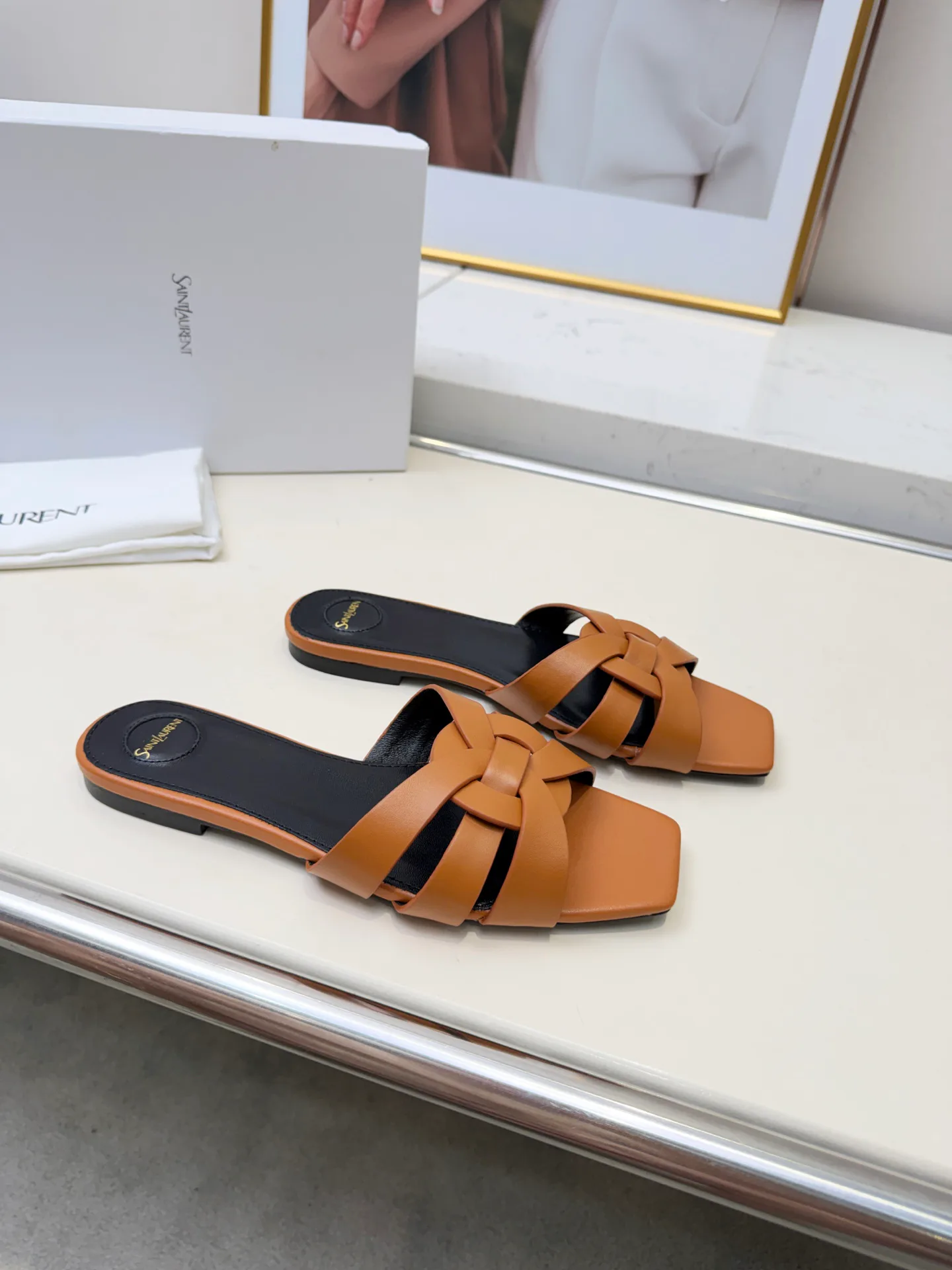 Шлепанцы Женские Saint Laurent 18708768