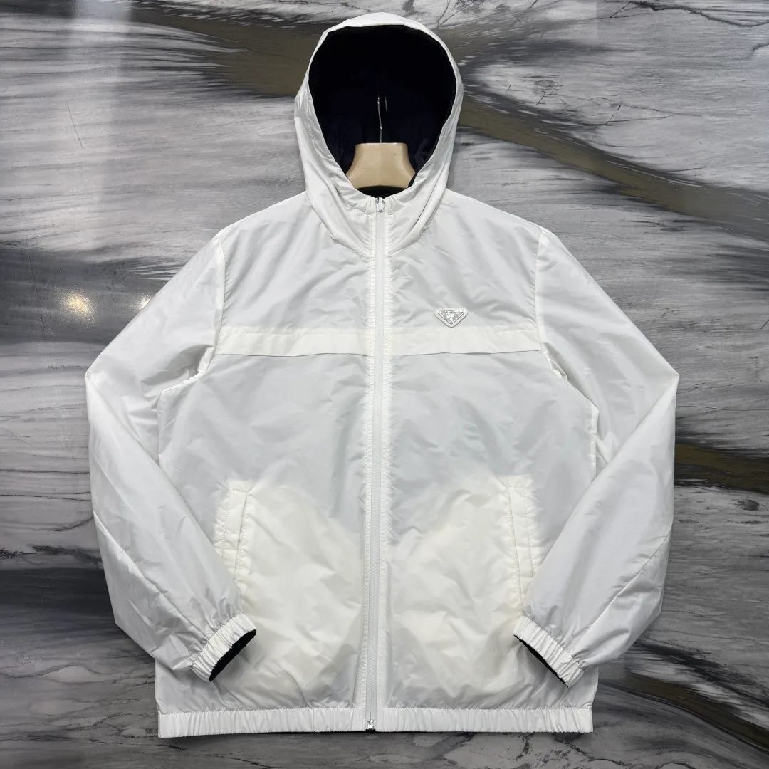 Куртки И Пуховики Мужские Prada 11399648
