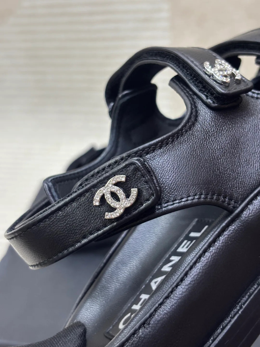 Босоножки Женские Chanel 17778420