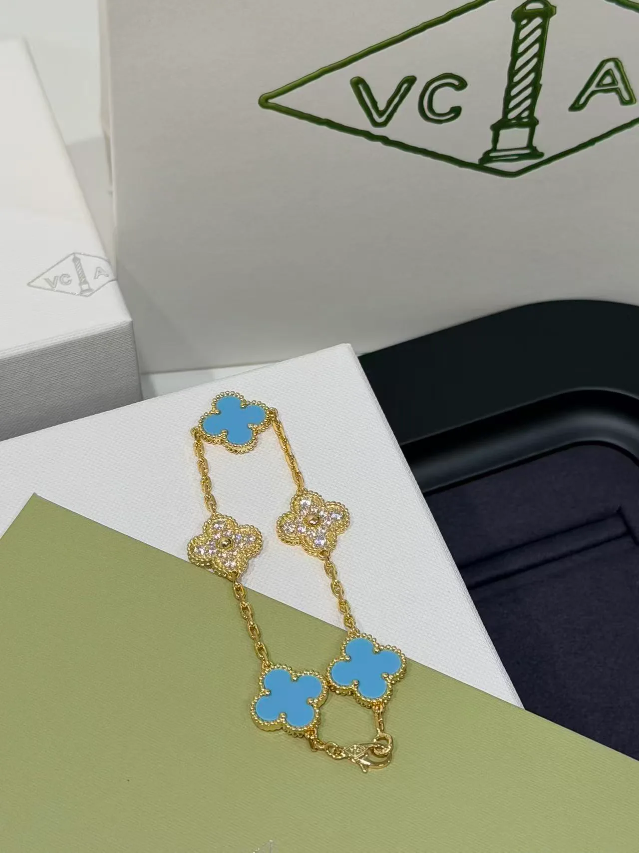 Бижутерия Van Cleef & Arpels 17841395