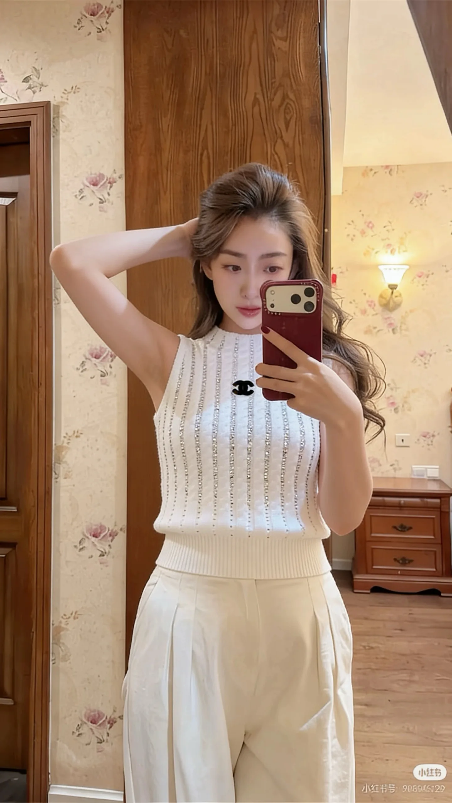 Жилеты Женские Chanel 11730569