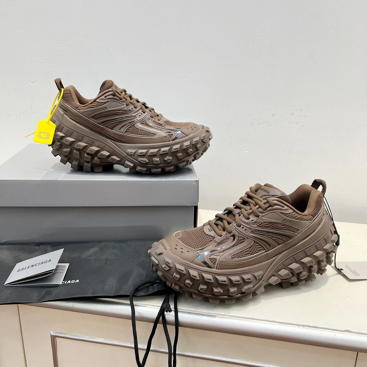 Кроссовки Женские Balenciaga 6428075