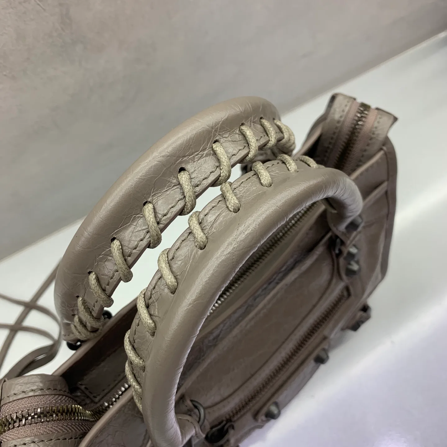 Классические Сумки Женские Balenciaga 18135968