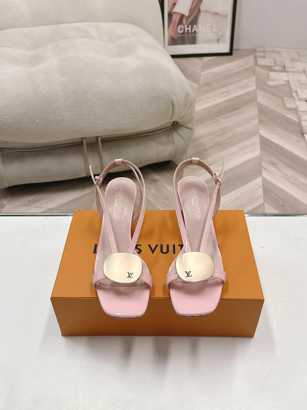 Босоножки Женские Louis Vuitton 17578113
