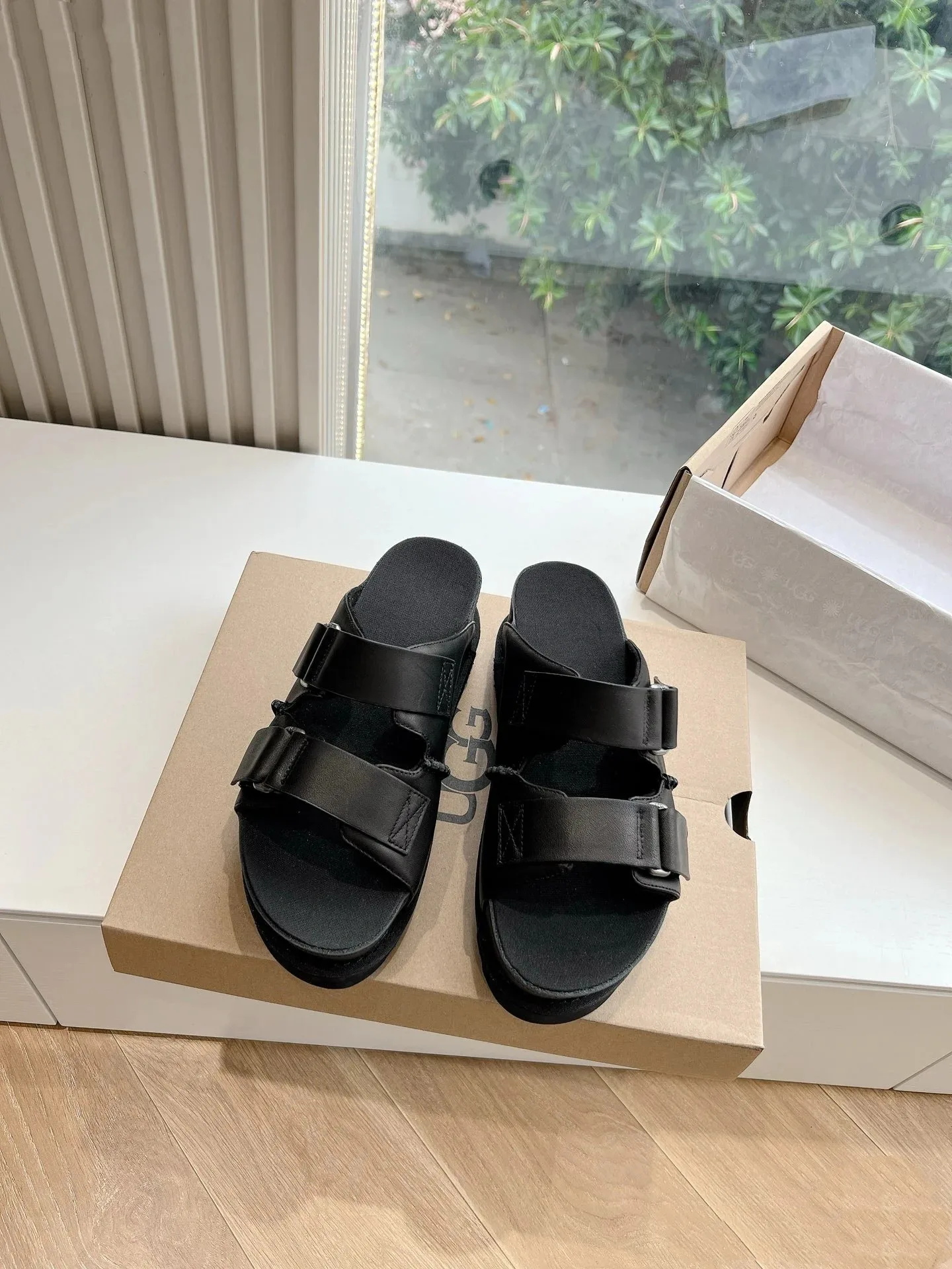 Шлепанцы Женские Ugg 302081