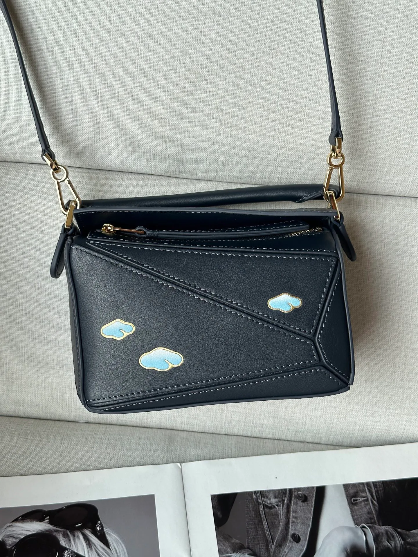 Классические Сумки Женские Loewe 11699879