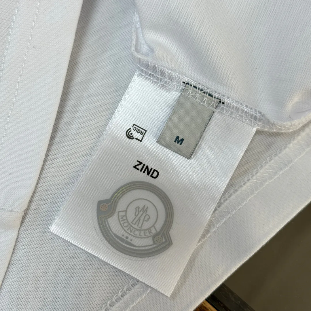 Футболки Женские Moncler 10201142