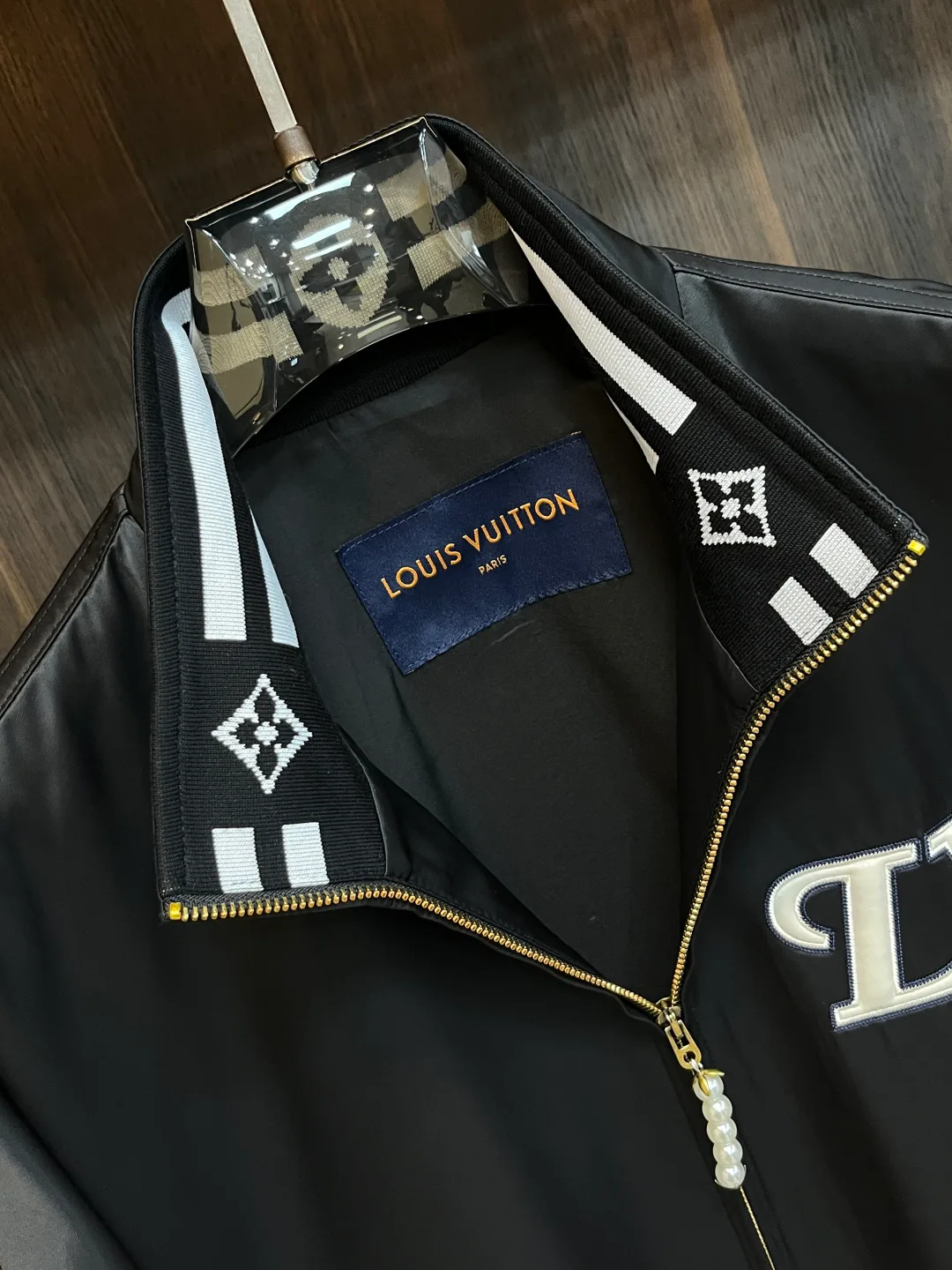 Куртки И Пуховики Мужские Louis Vuitton 5923589