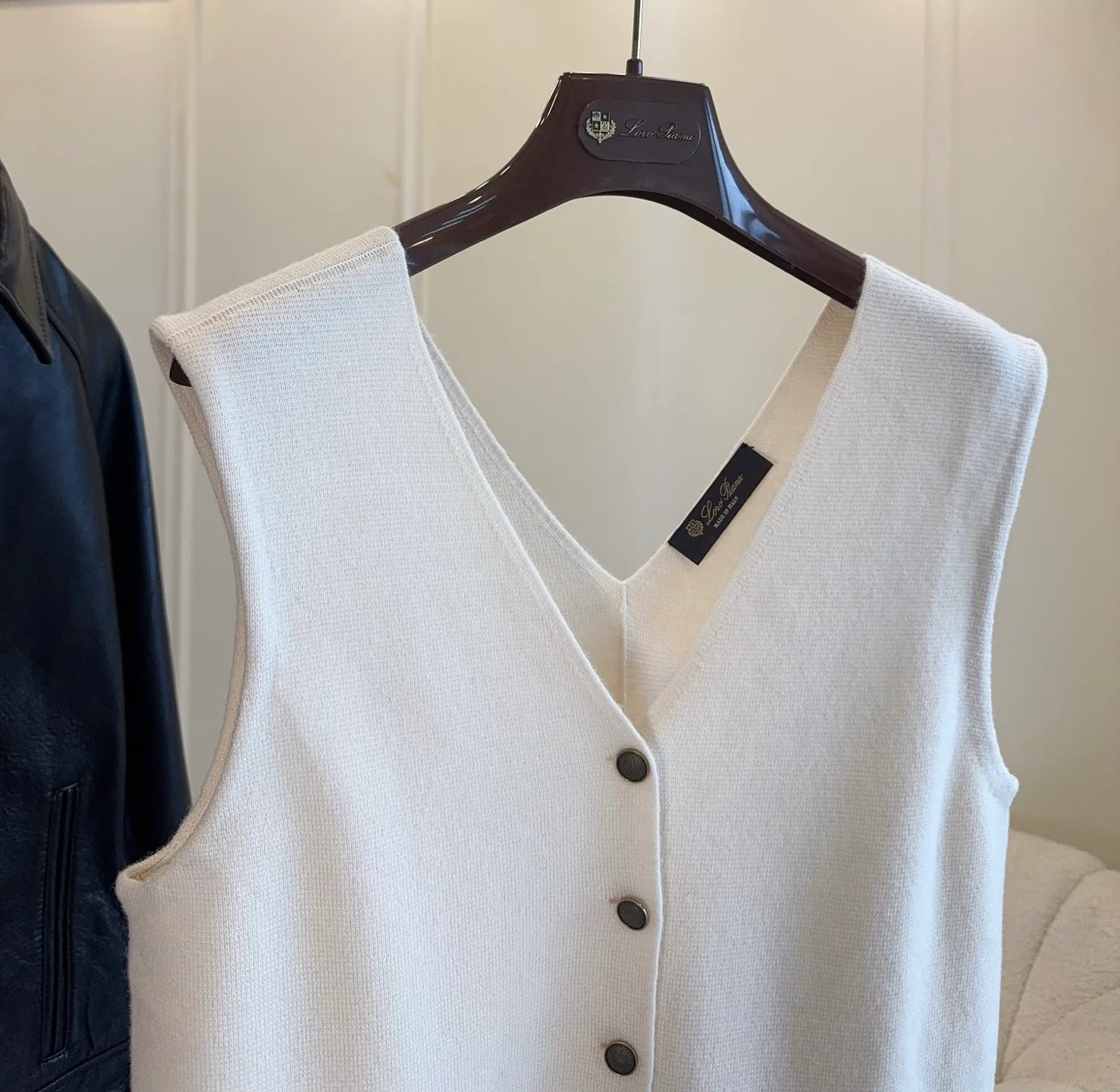 Жилеты Женские Loro Piana 18689555
