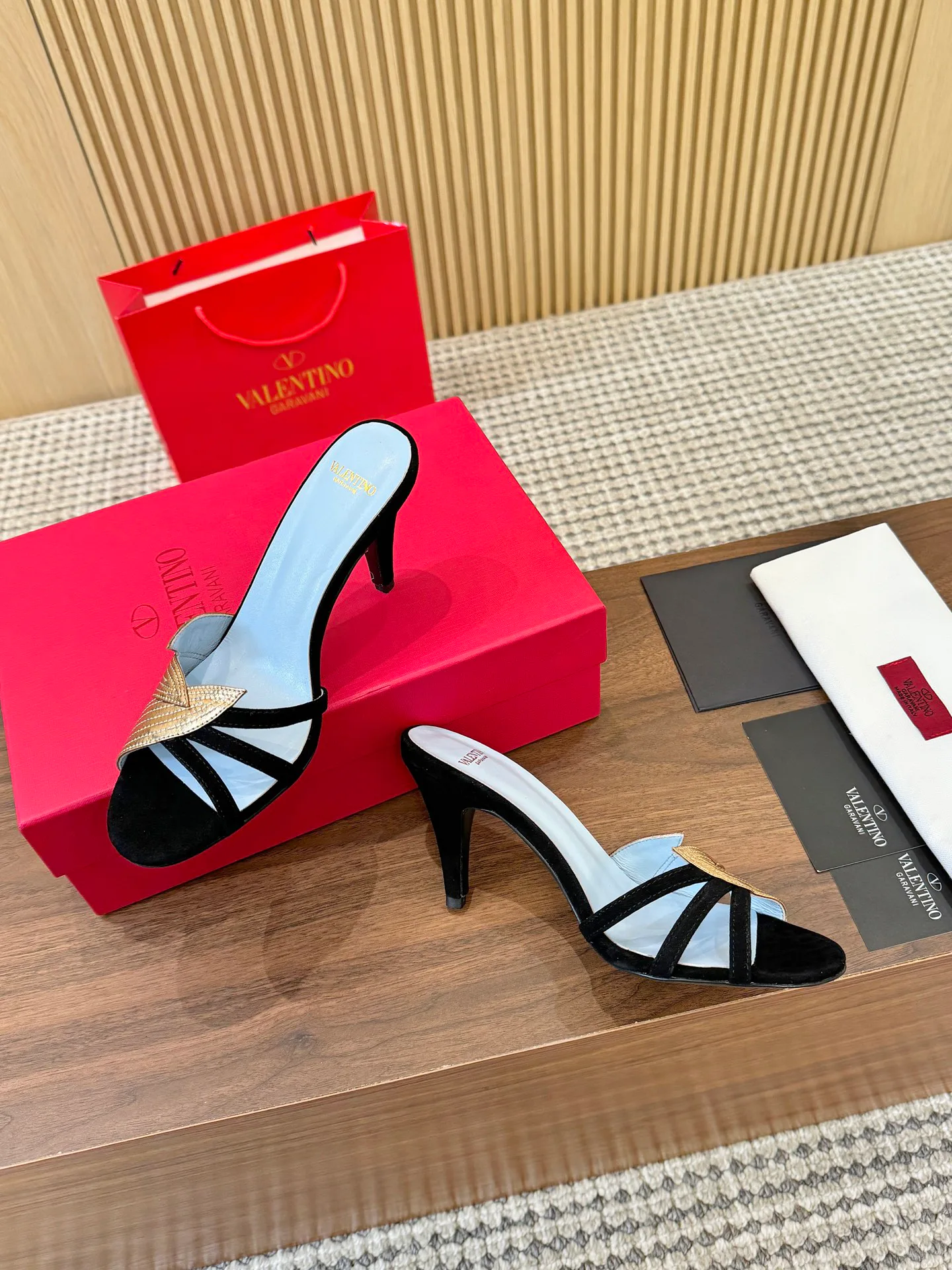 Босоножки Женские Valentino 9737239