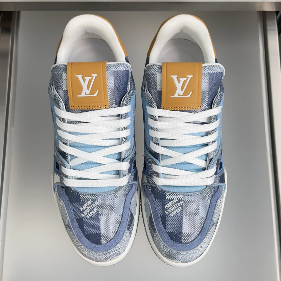 Кроссовки Женские Louis Vuitton 17415480