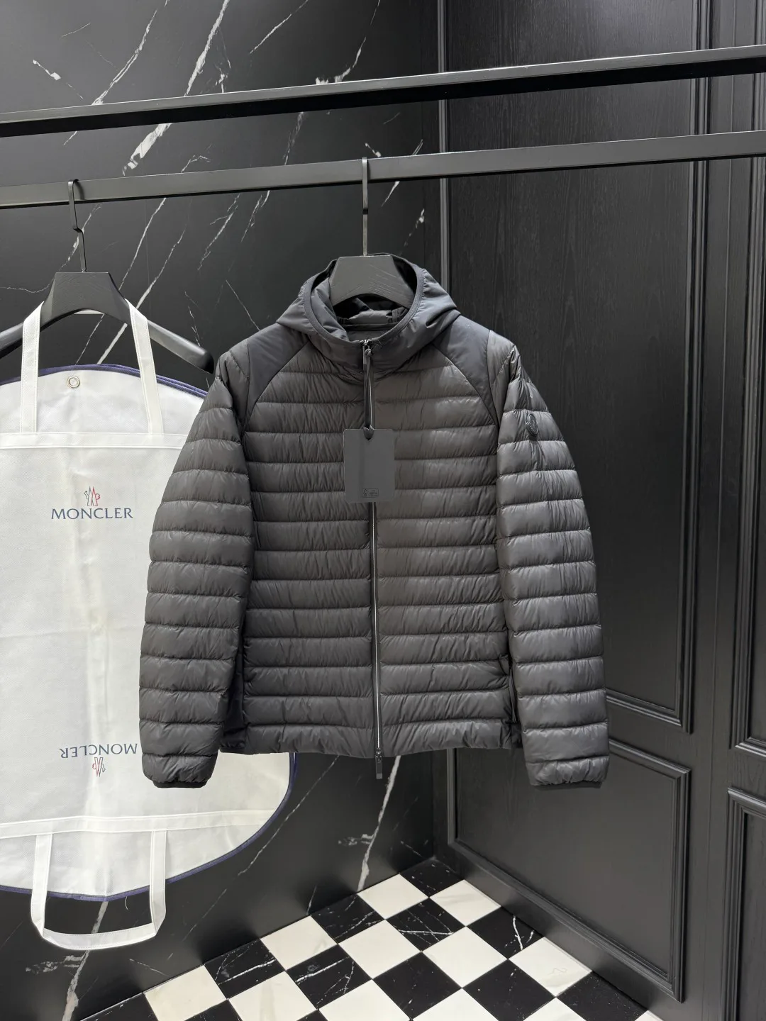 Куртки И Пуховики Мужские Moncler 566472