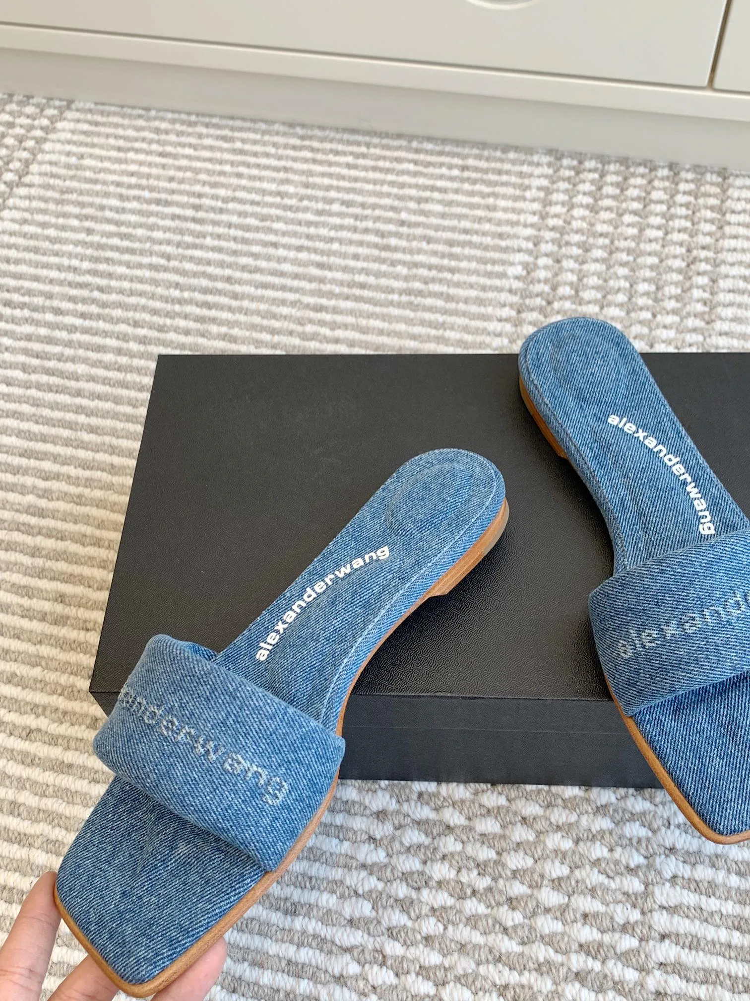 Шлепанцы Женские Alexander Wang 7205