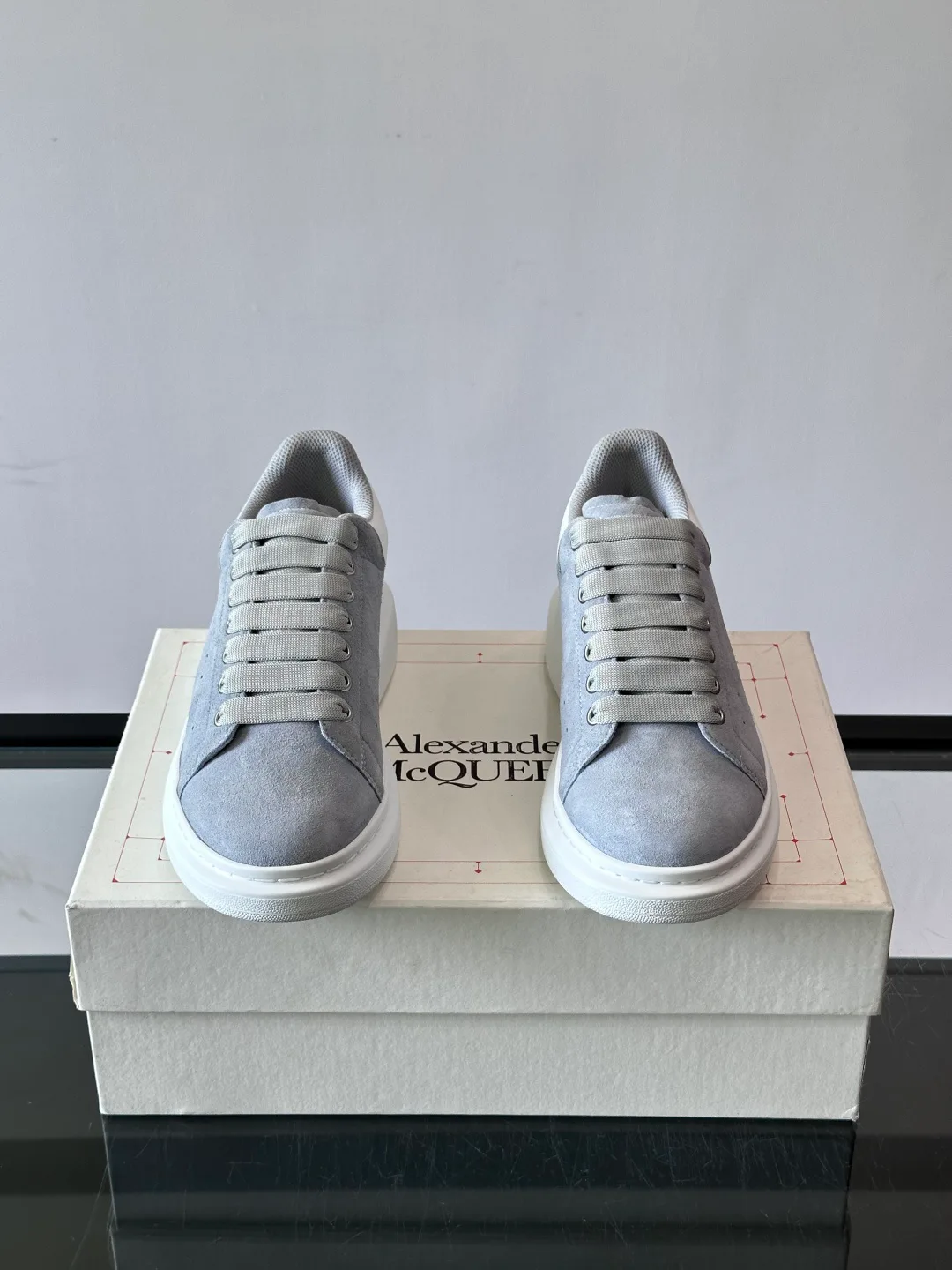 Кроссовки Женские Alexander Mcqueen 17447546