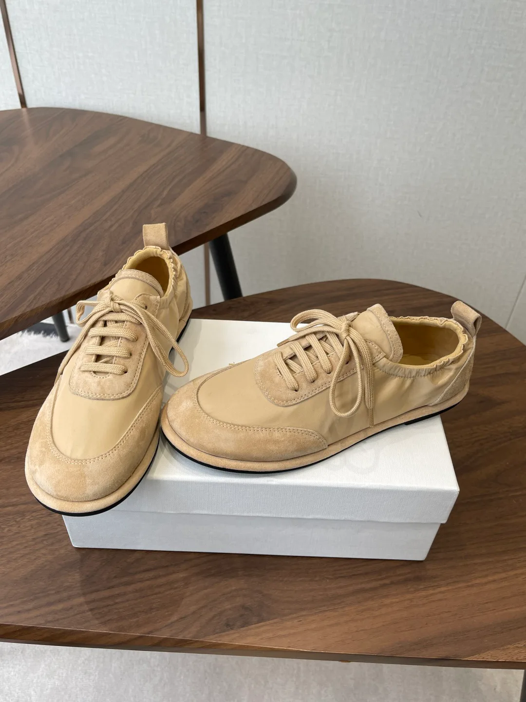 Кроссовки Женские The Row 11966346