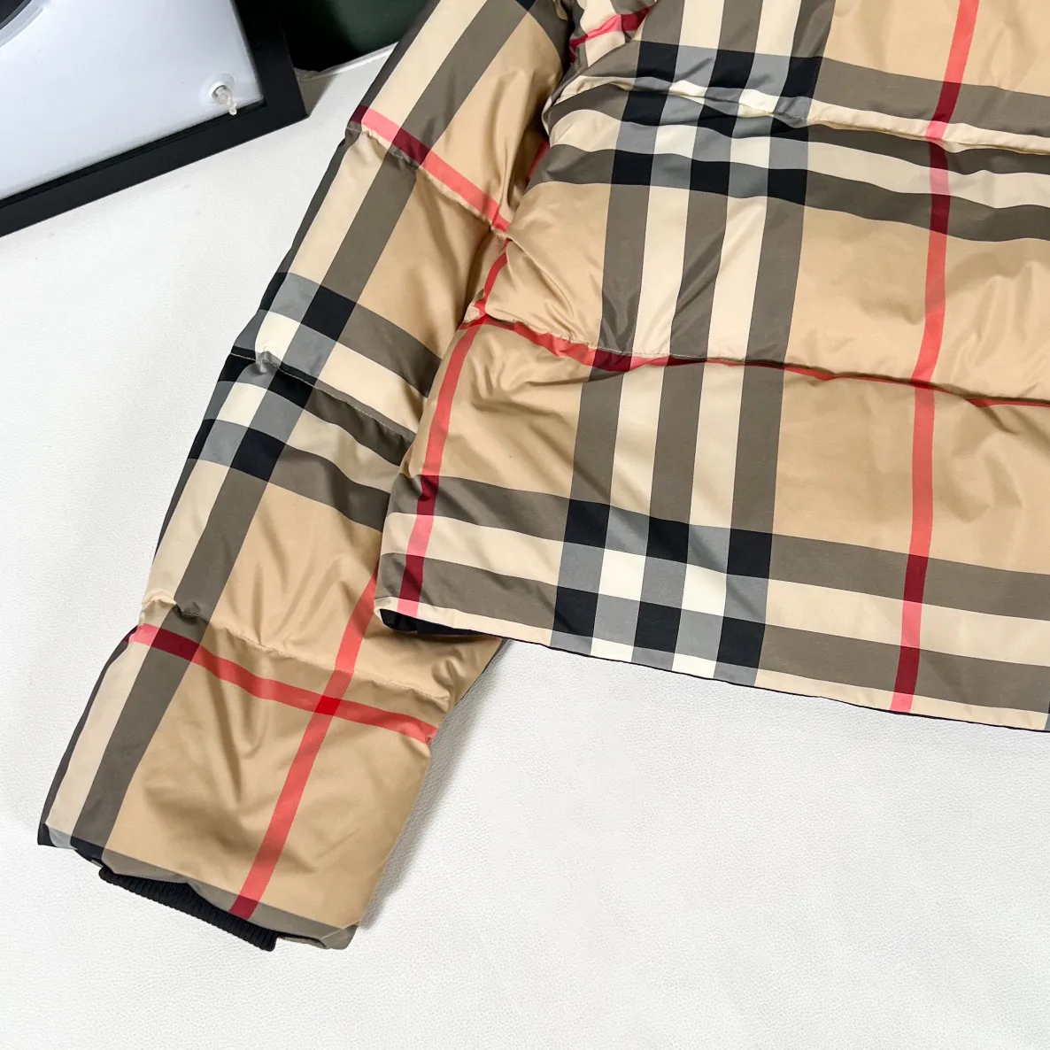 Куртки Женские Burberry 1151