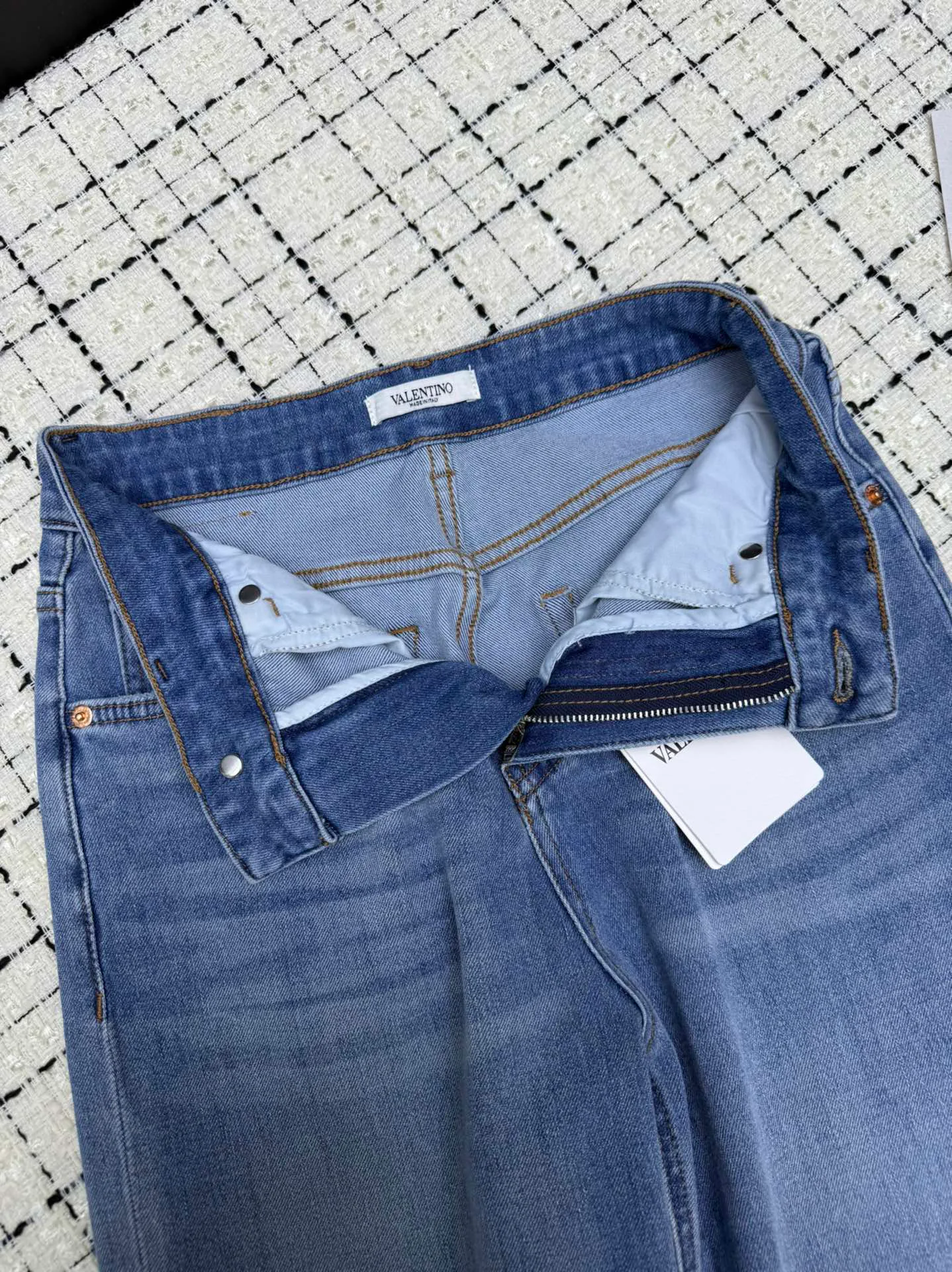 Джинсы Женские Valentino 13563000