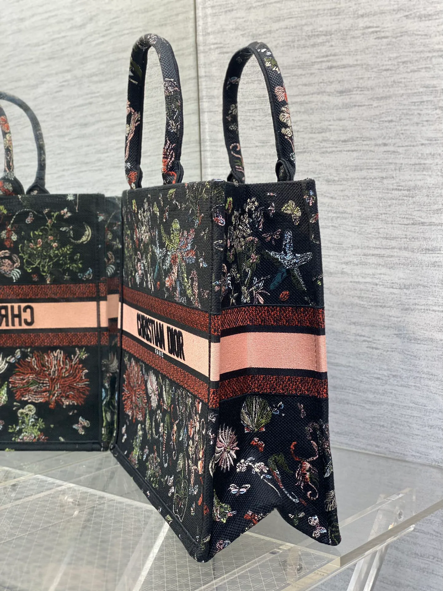 Классические Сумки Женские Christian Dior 13227188