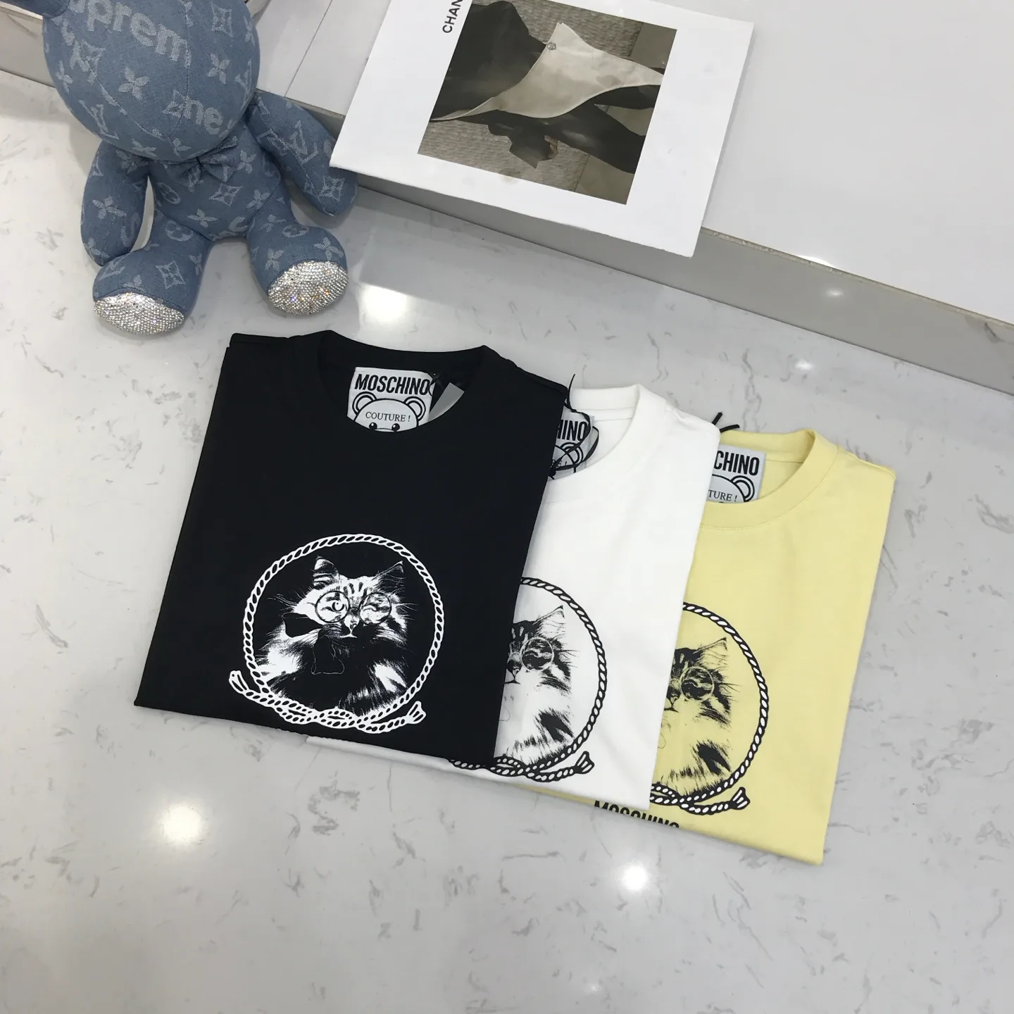 Футболки Женские Moschino 11734001