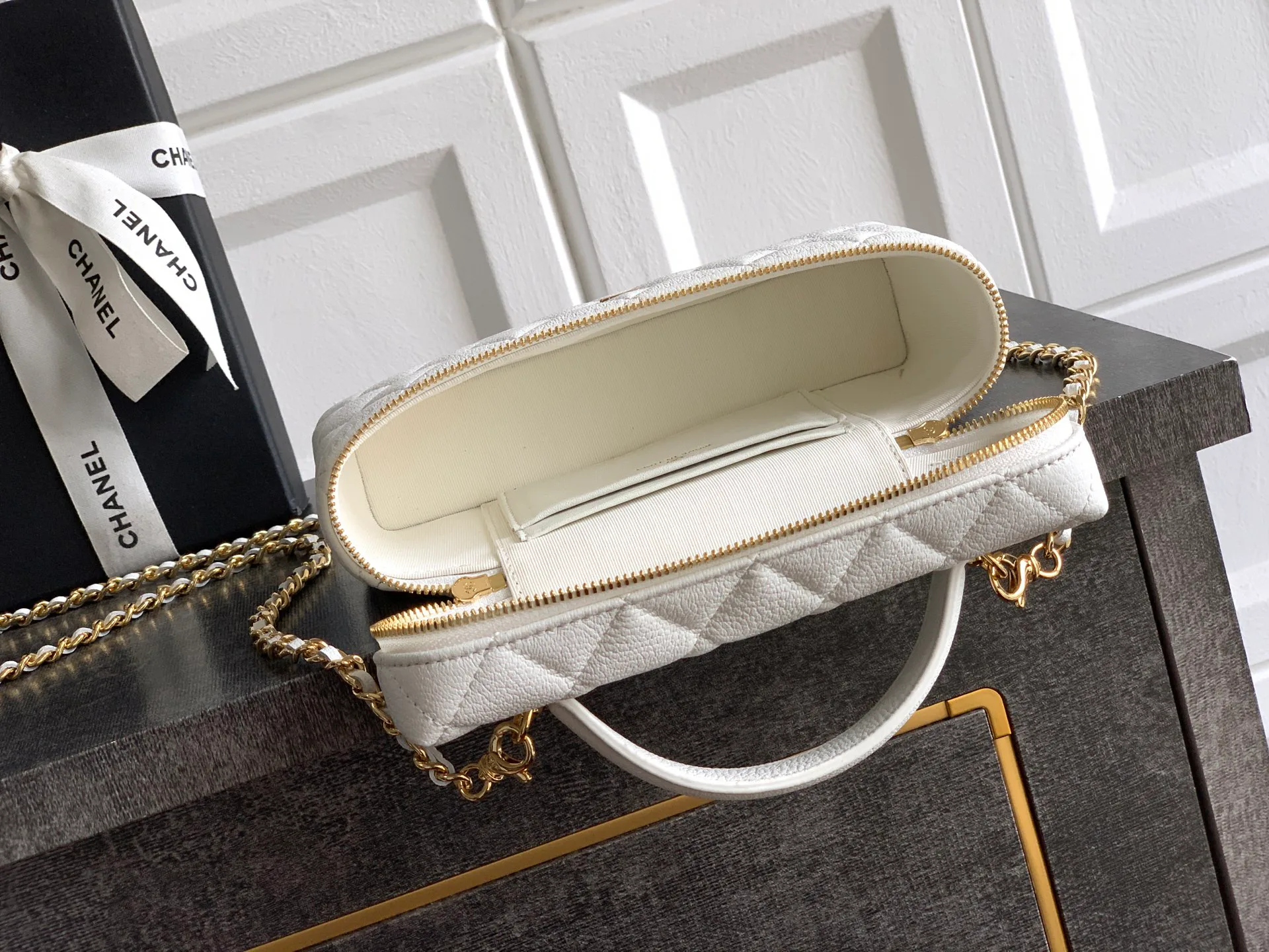 Классические Сумки Женские Chanel 13558196