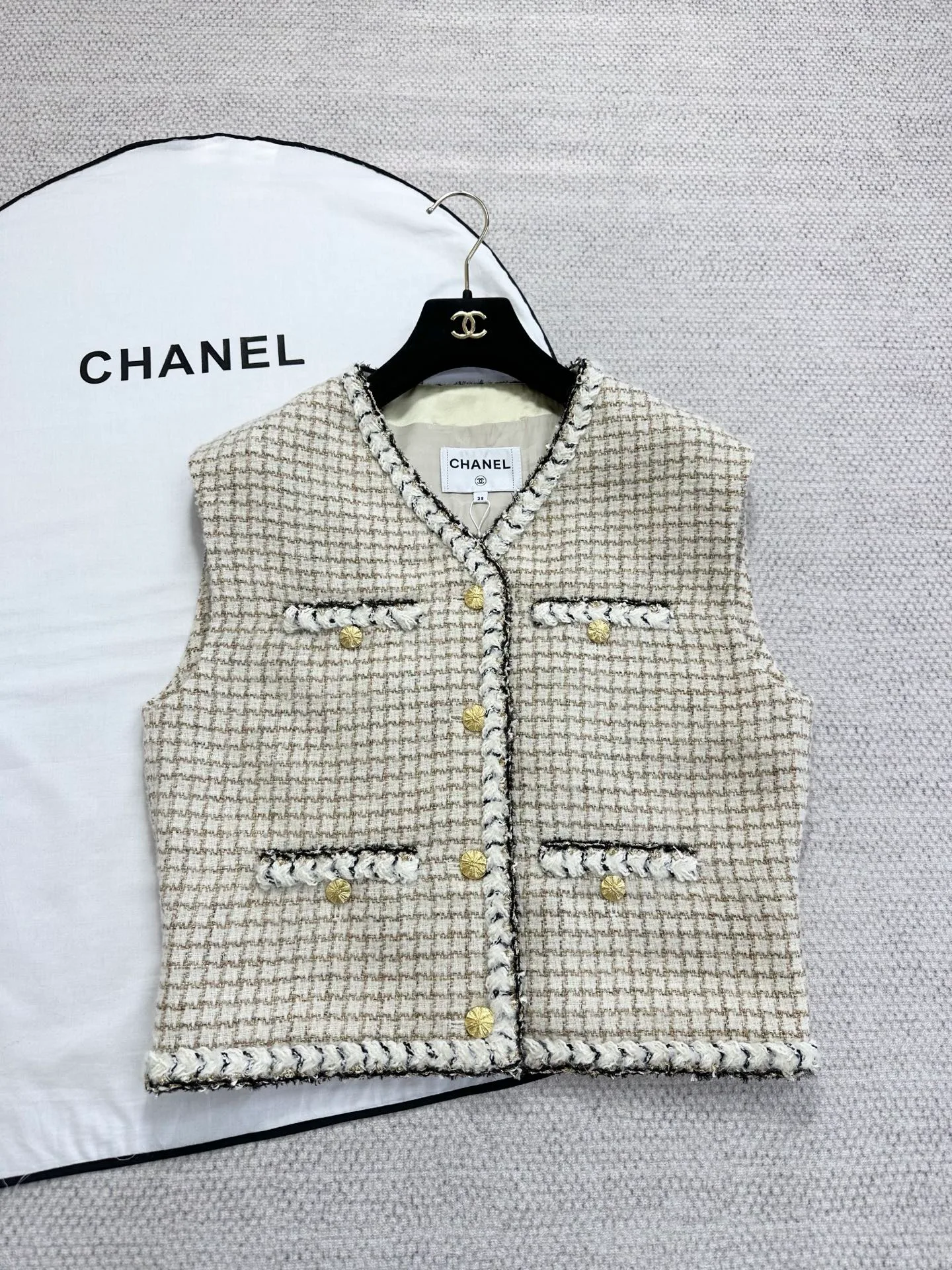 Жилеты Женские Chanel 4627514