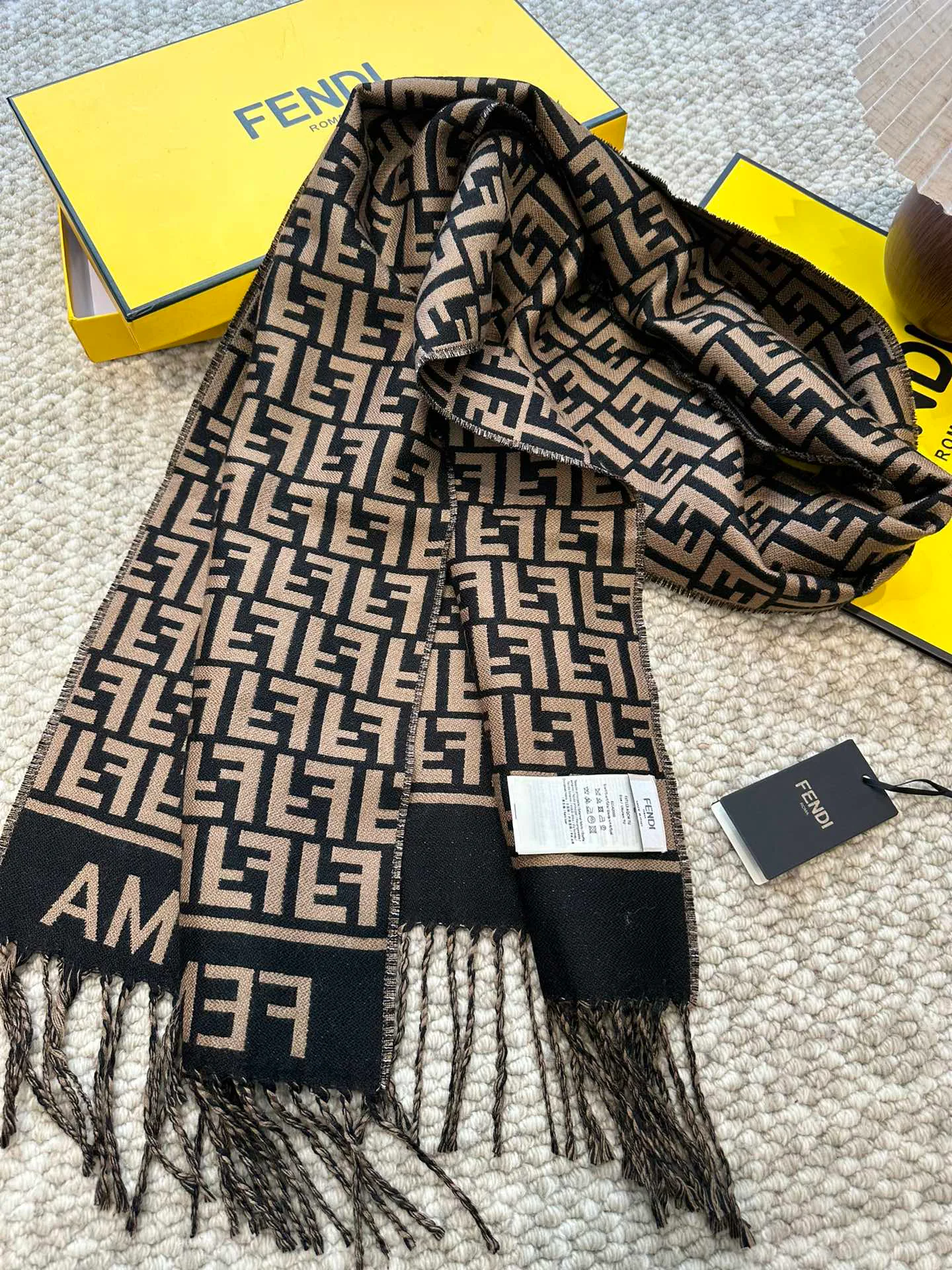 Шарфы Fendi 4475