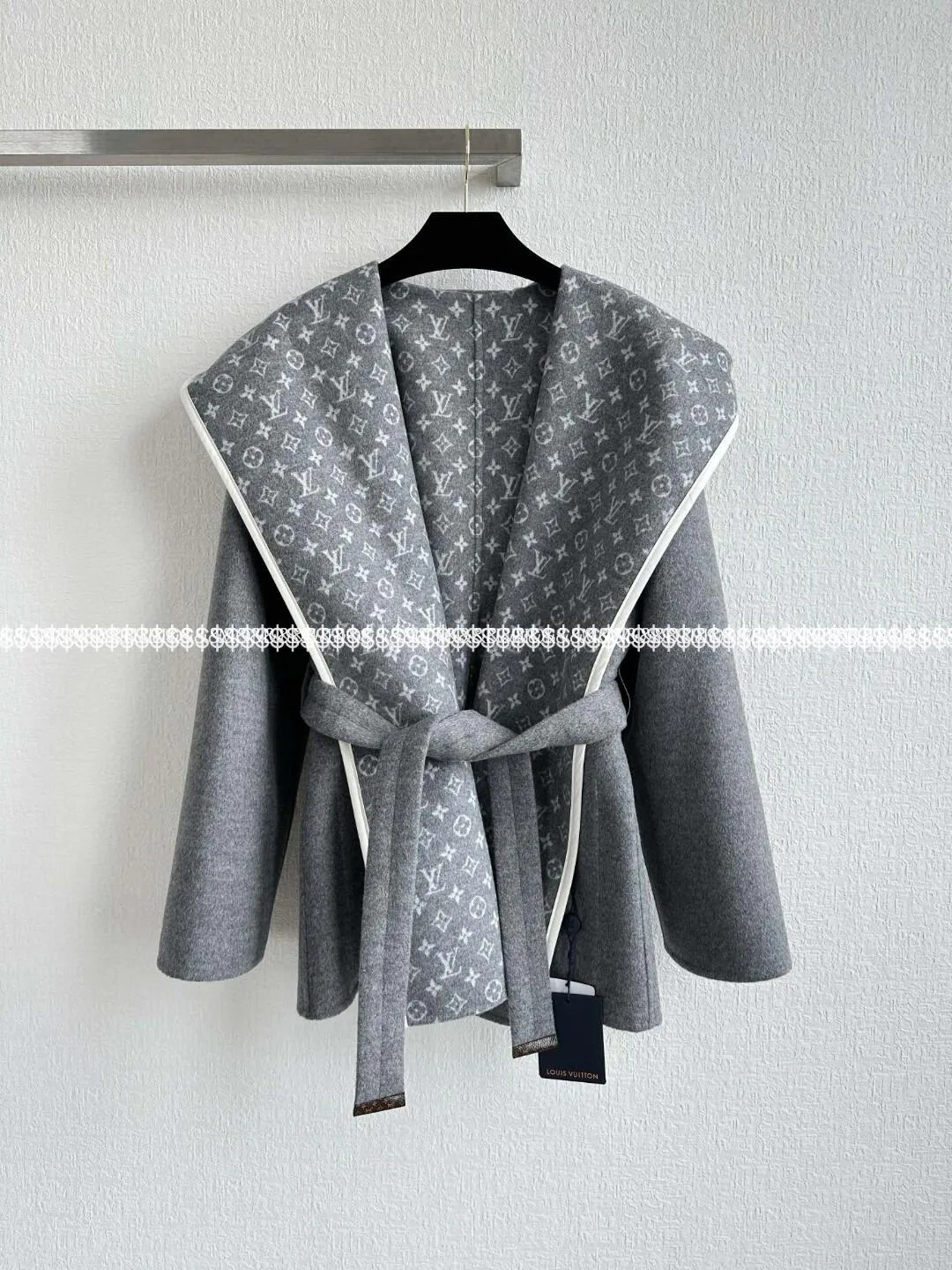 Пальто Женские Louis Vuitton 5232